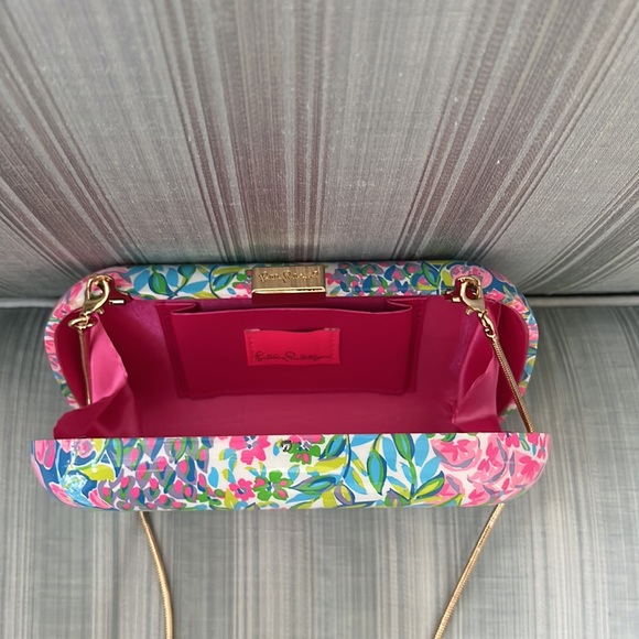 Lilly Pulitzer "A Cherry on Top" clutch with metal strap. - NWT - Picture 8 of 11